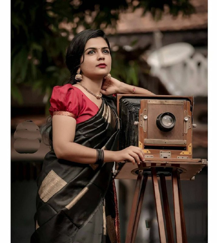 Majestic Lichi Aura  Luxurious Soft Lichi Silk Saree with Rich Pallu & Intricate All-Over Jacquard Work