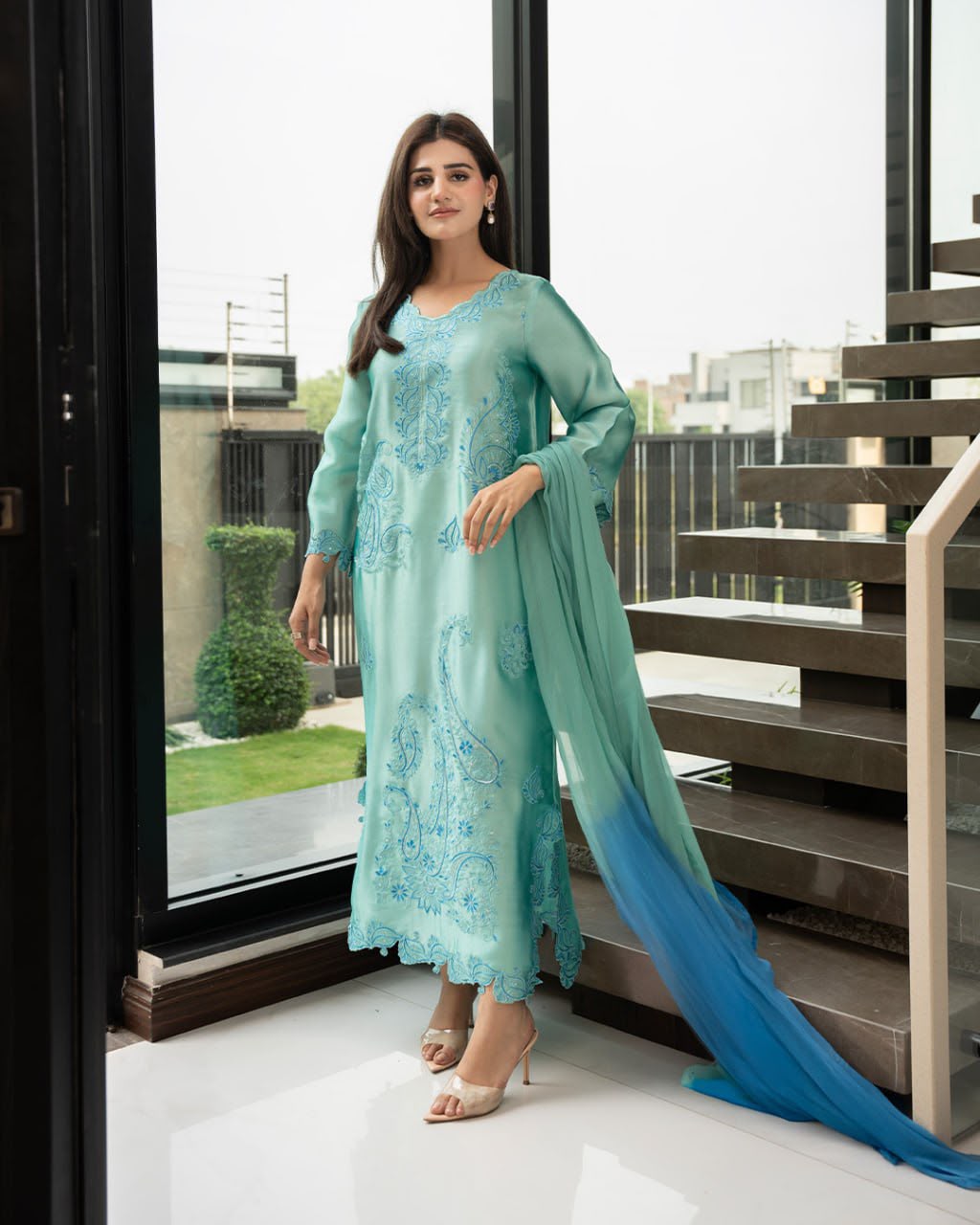 Heavy Reyon Thread Work Set with Shaded Double-Colour Mull Cotton Dupatta