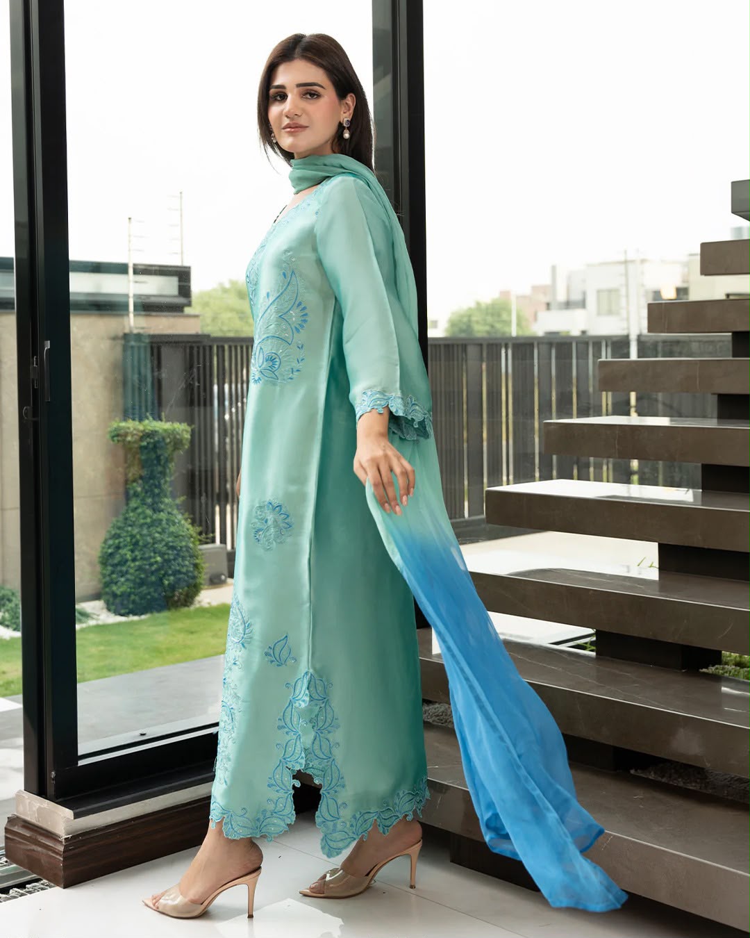 Heavy Reyon Thread Work Set with Shaded Double-Colour Mull Cotton Dupatta