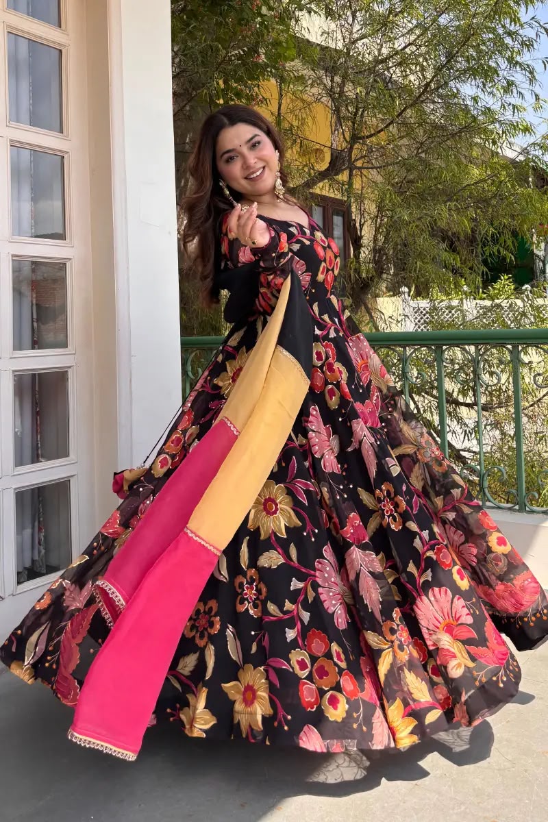 Tabby Organza 7M Flair Anarkali Set with Digital Print & Lace Dupatta