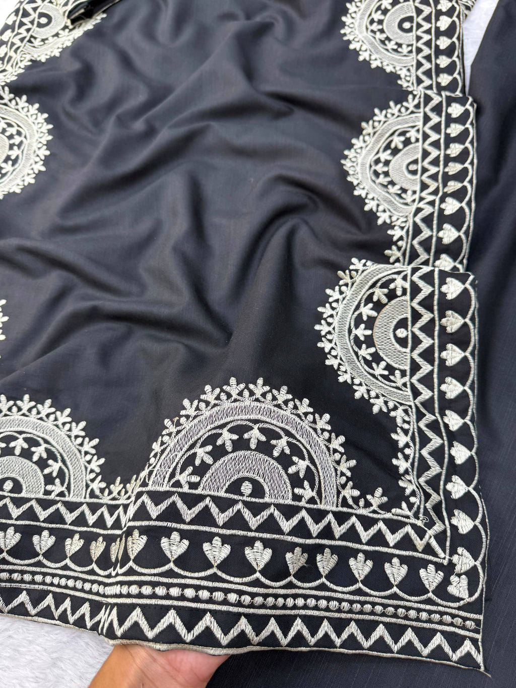 Biscuit Slub Oversize Top Set with Thread Work & Digital Print Dupatta