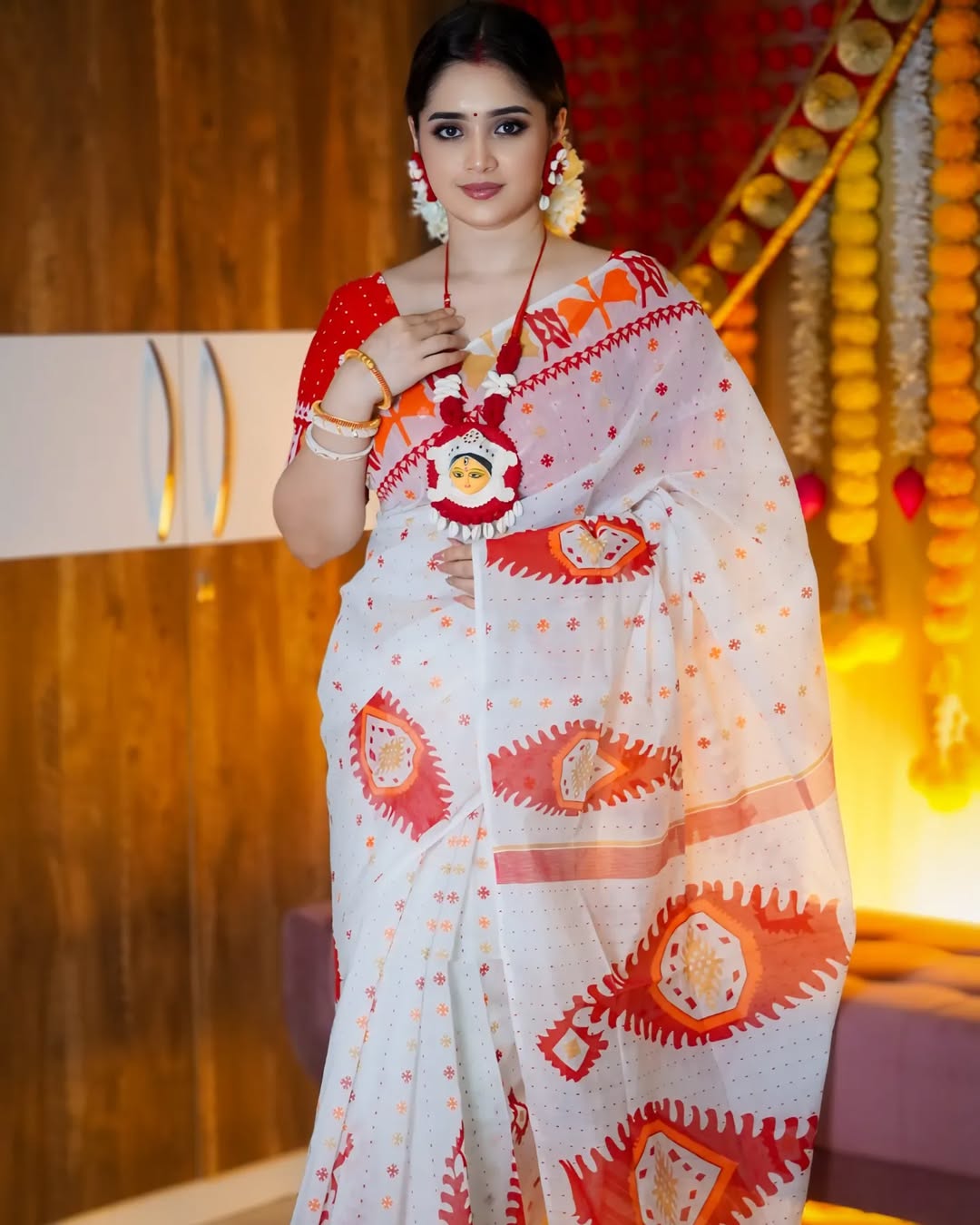 Graceful Floral Elegance – Premium Linen Cotton Digital Printed Saree with Matching Blouse