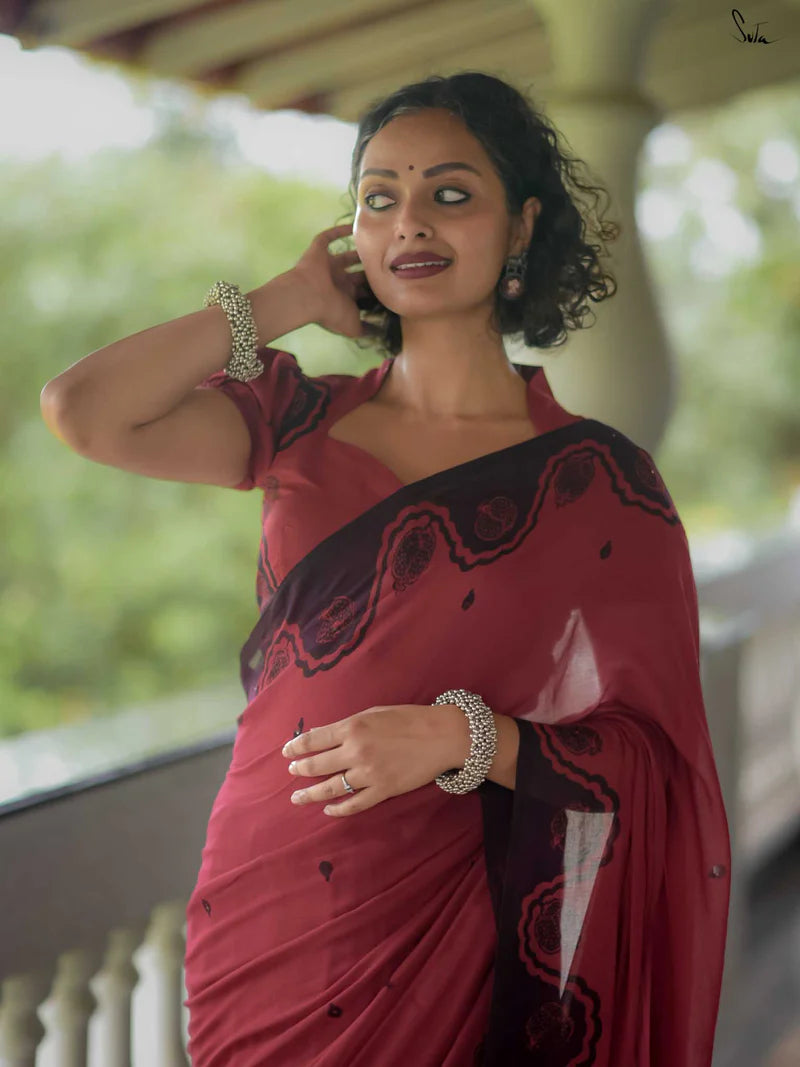 Elegant Bloom Premium Linen Cotton Digital Printed Saree with Matching Blouse