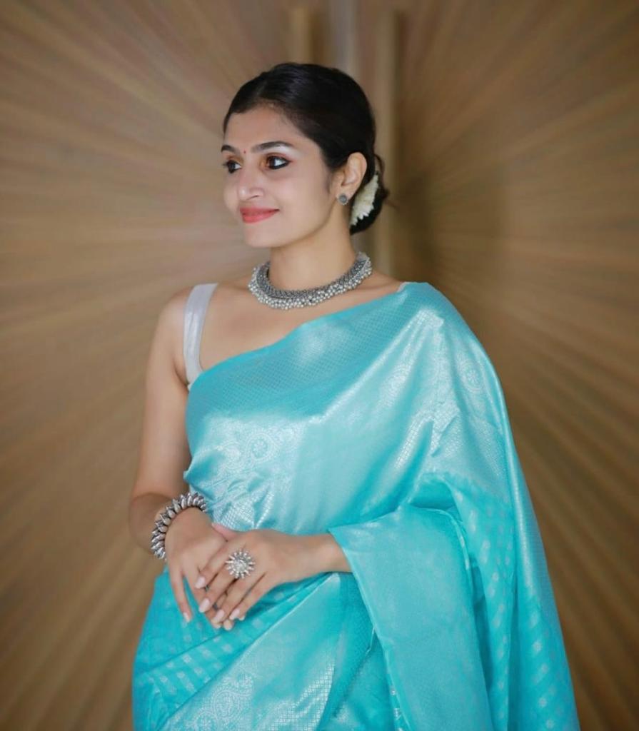 Soft Lichi Silk Saree with Rich Pallu & Jacquard Work