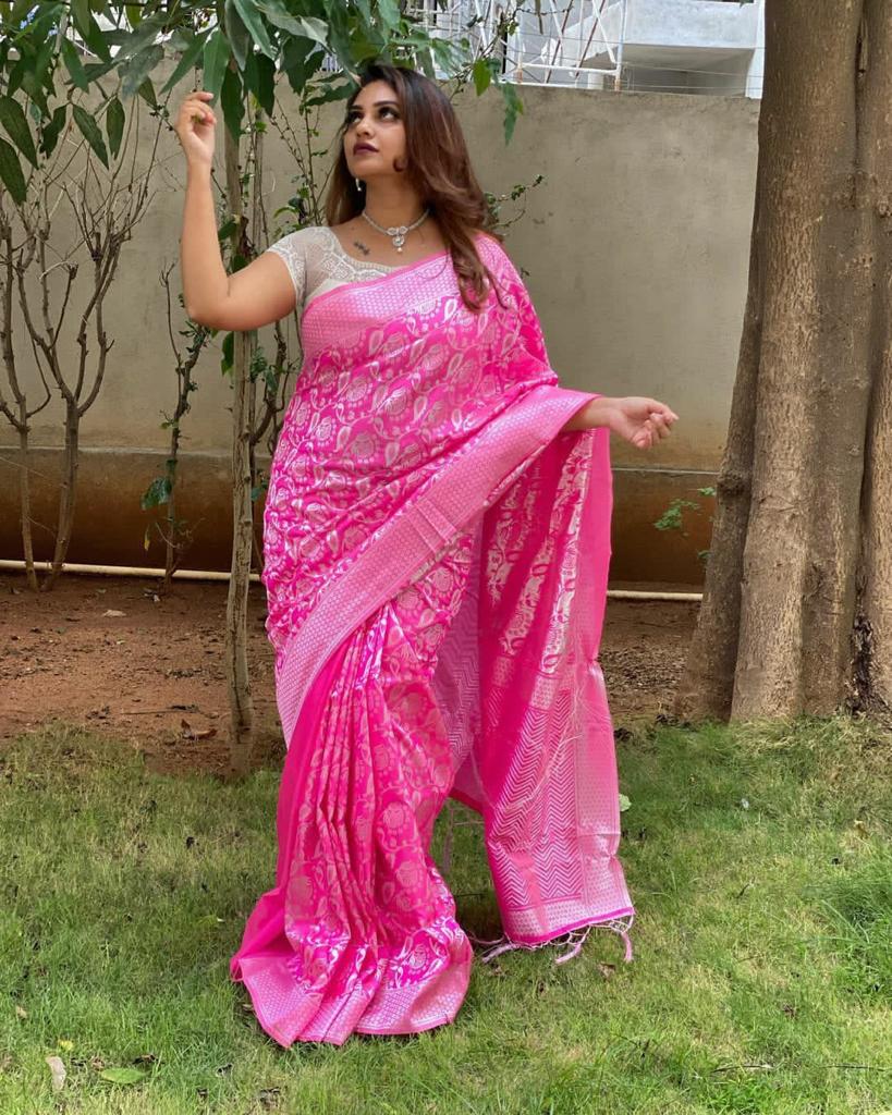 Lichi Silk Saree with Rich Pallu, Jacquard Work & Heavy Zahlar