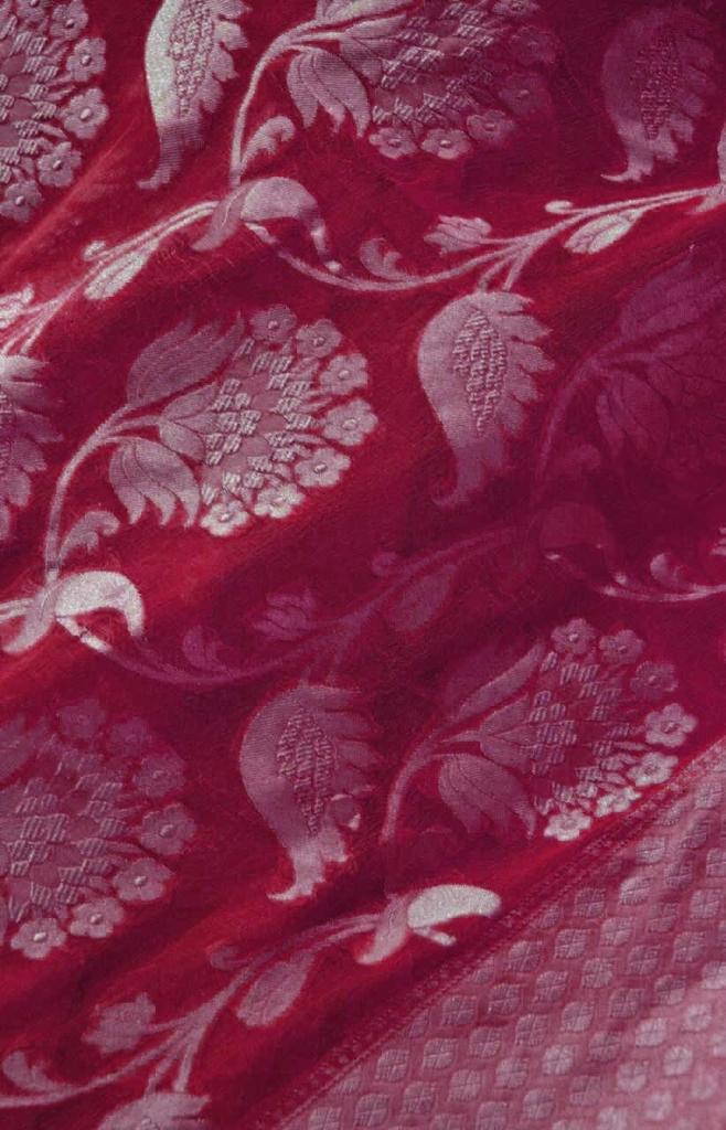 Lichi Silk Saree with Rich Pallu, Jacquard Work & Heavy Zahlar
