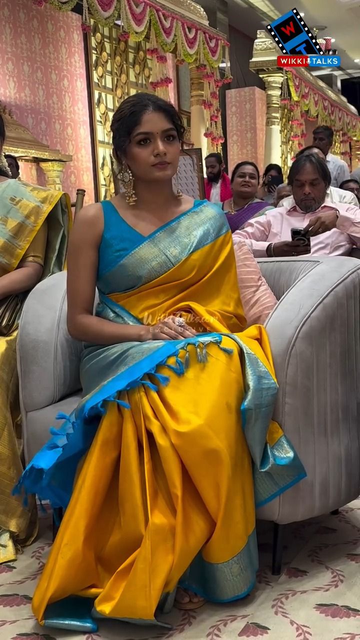 Soft Lichi Silk Saree with Ornate Jacquard Weave, Rich Pallu & Exclusive Border Blouse