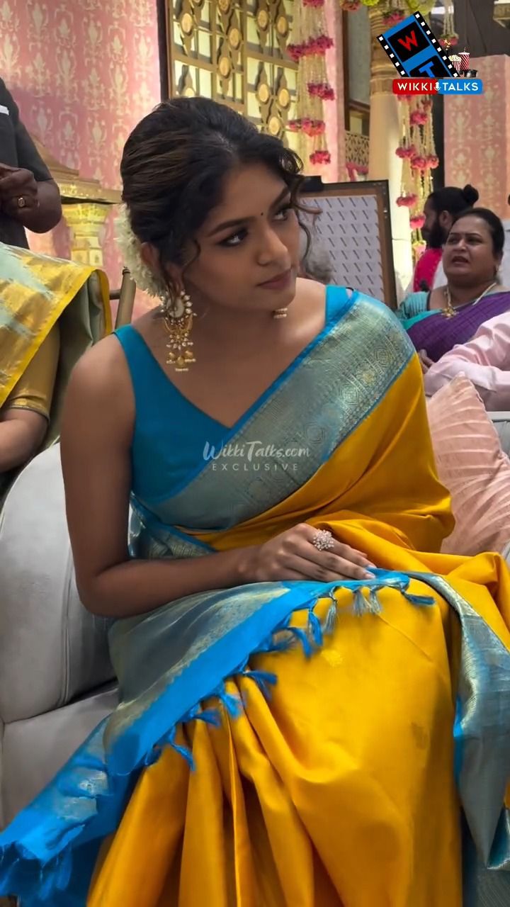 Soft Lichi Silk Saree with Ornate Jacquard Weave, Rich Pallu & Exclusive Border Blouse