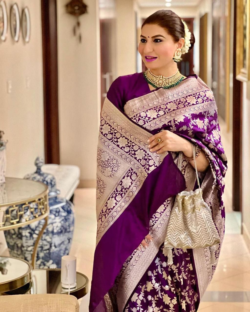Graceful Soft Lichi Silk Saree with Heavy Zhalar &amp; Rich Pallu
