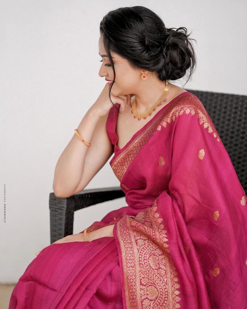 Elegant Soft Lichi Silk Saree with Heavy Zhalar &amp; Jacquard Work