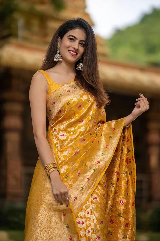 Soft Lichi Silk Saree with Heavy Zahlar, Rich Pallu, Jacquard Work & Tassel Detailing