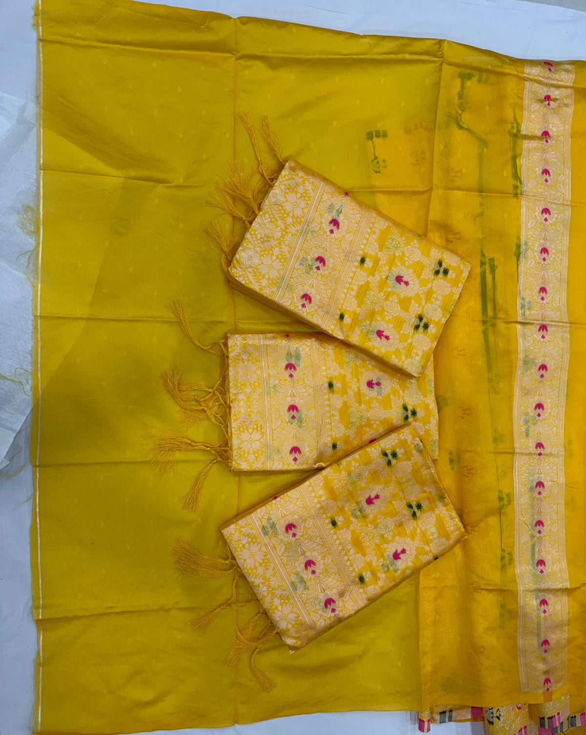 Soft Lichi Silk Saree with Heavy Zahlar, Rich Pallu, Jacquard Work & Tassel Detailing
