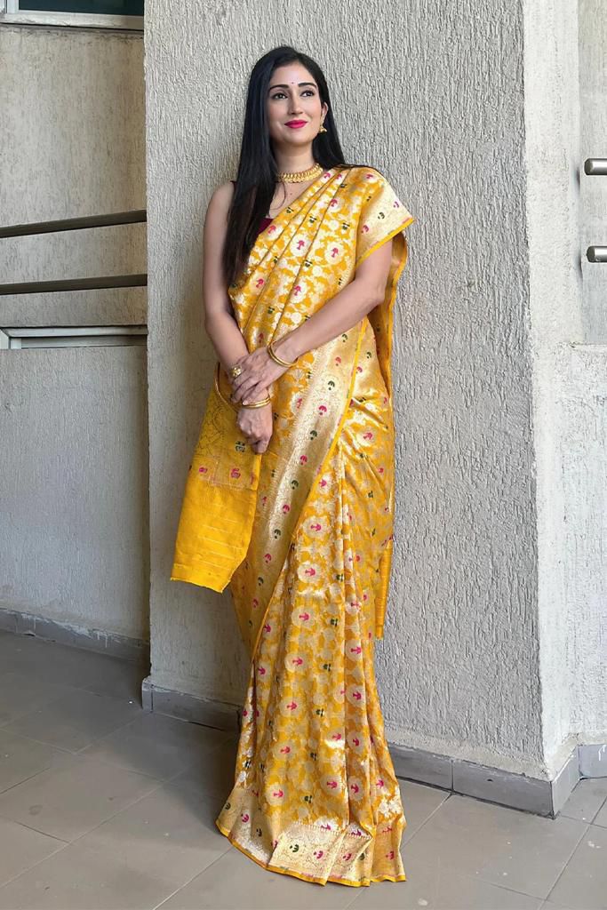 Soft Lichi Silk Saree with Heavy Zahlar, Rich Pallu, Jacquard Work & Tassel Detailing