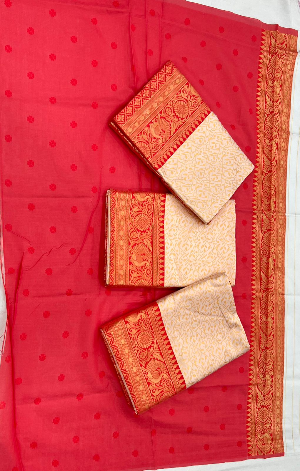 Beautiful Soft Lichi Silk Saree with Jacquard Pallu &amp; Border