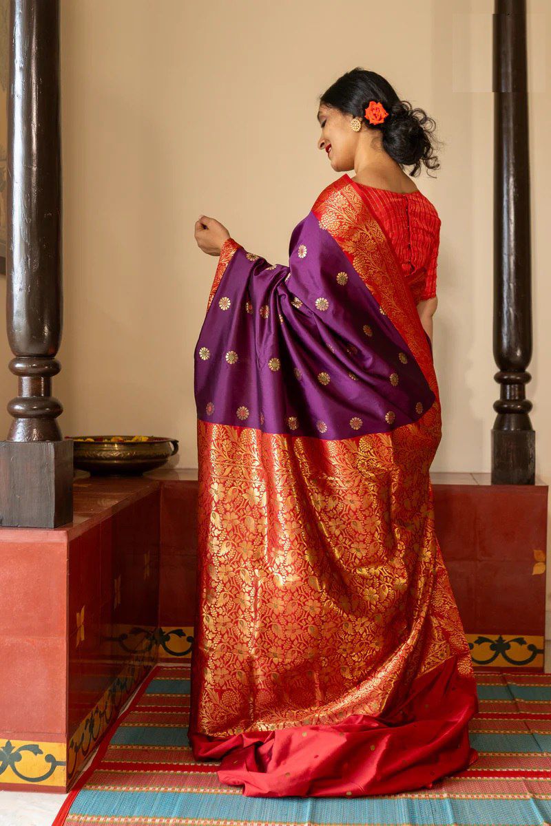 Elegant Soft Lichi Silk Saree with All-Over Jacquard Work & Rich Pallu