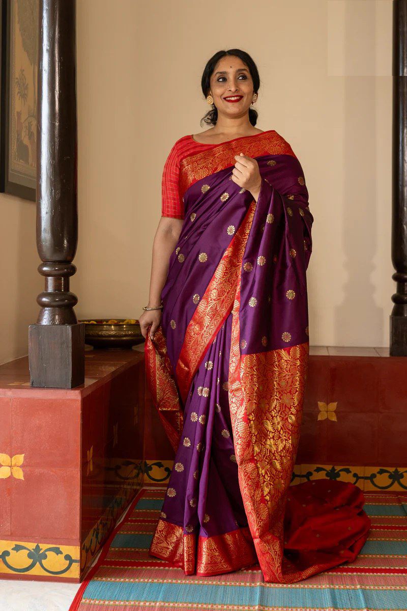 Elegant Soft Lichi Silk Saree with All-Over Jacquard Work & Rich Pallu