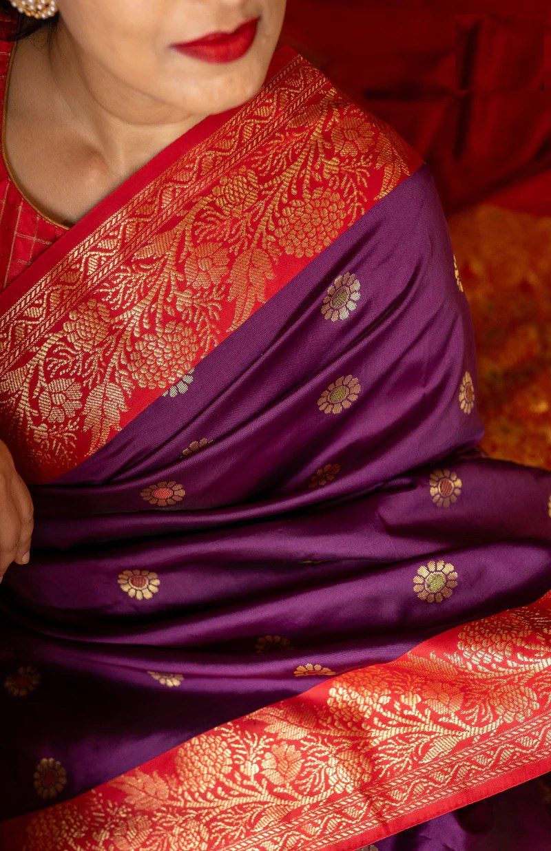 Elegant Soft Lichi Silk Saree with All-Over Jacquard Work & Rich Pallu