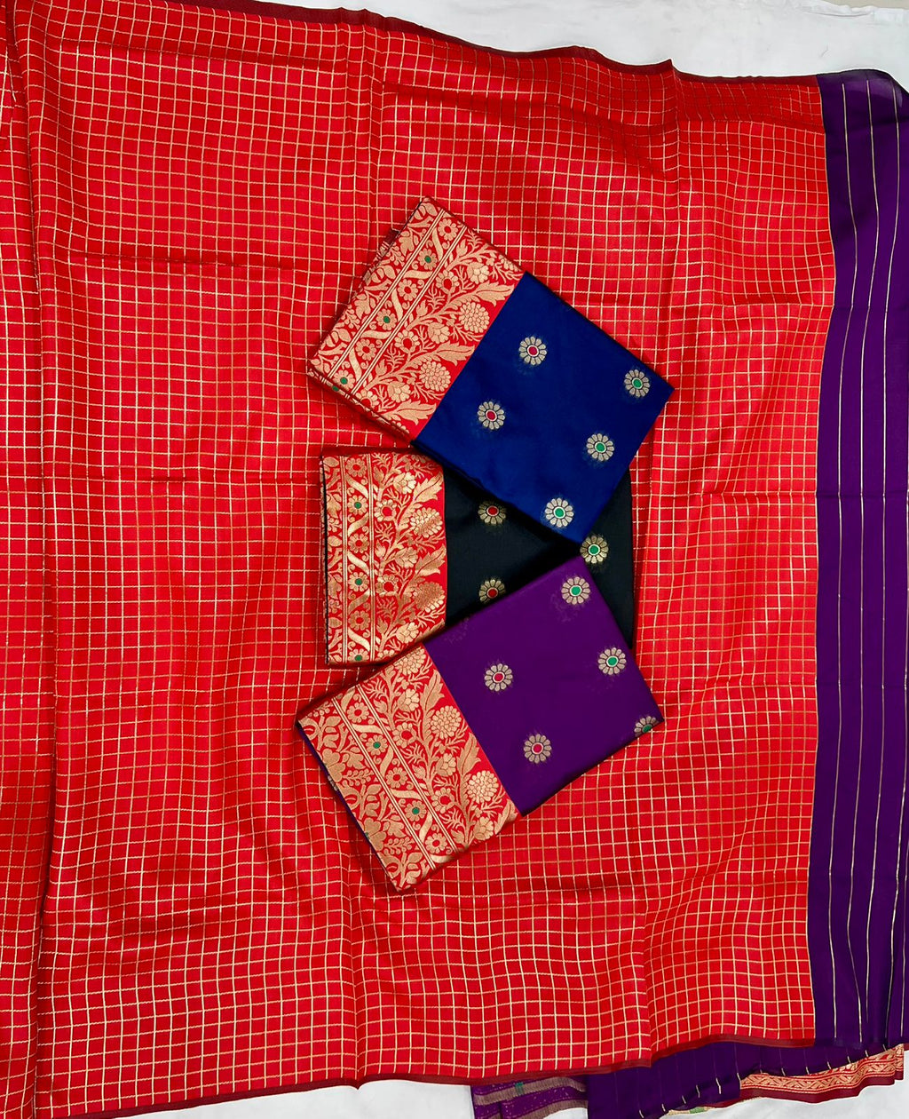 Elegant Soft Lichi Silk Saree with All-Over Jacquard Work & Rich Pallu