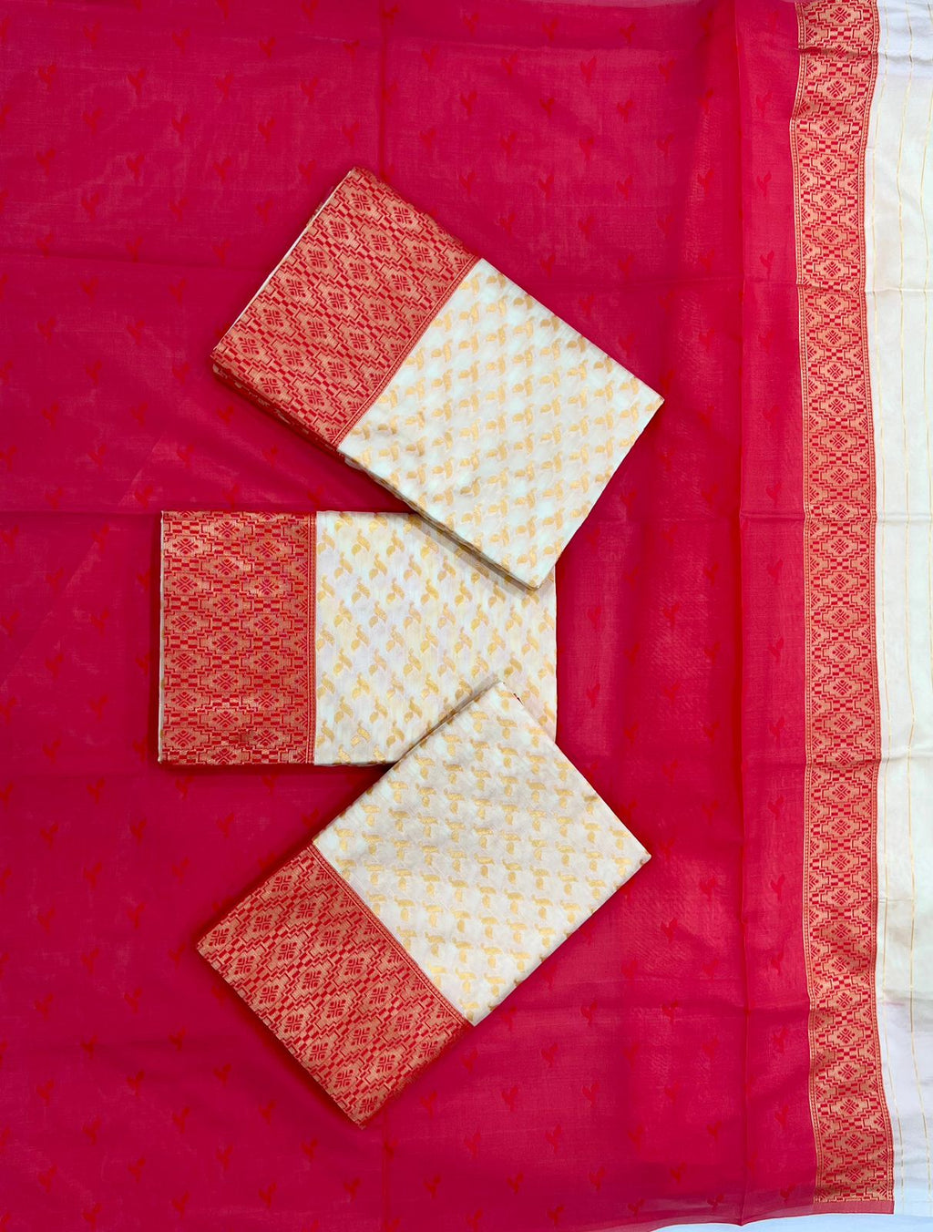 Soft Lichi Silk Saree with Ornate Jacquard Weave, Statement Rich Pallu & Exclusive Border Blouse