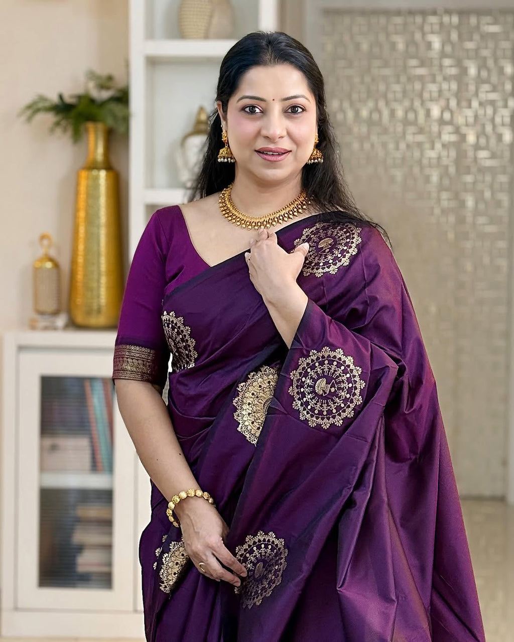 Charming Soft Lichi Silk Saree with Rich Pallu &amp; Jacquard Work