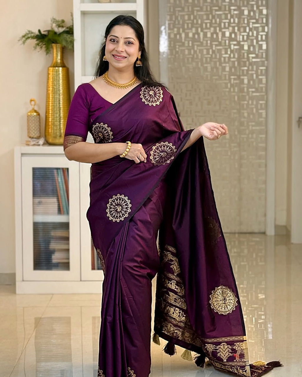 Charming Soft Lichi Silk Saree with Rich Pallu &amp; Jacquard Work