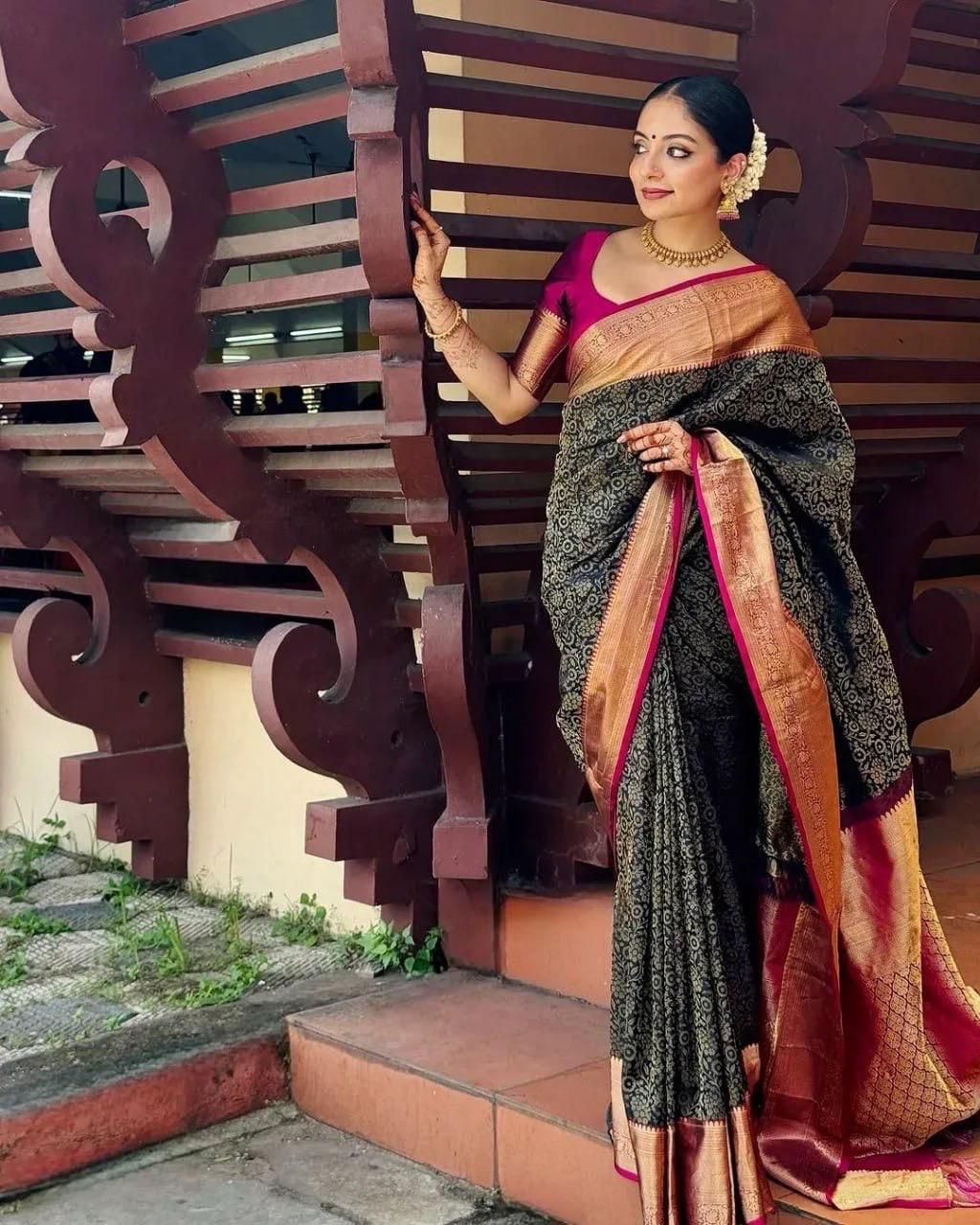 Sophisticated Soft Lichi Silk Saree with Designer Jacquard Work & Rich Pallu