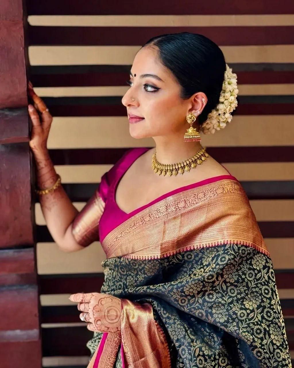 Sophisticated Soft Lichi Silk Saree with Designer Jacquard Work & Rich Pallu