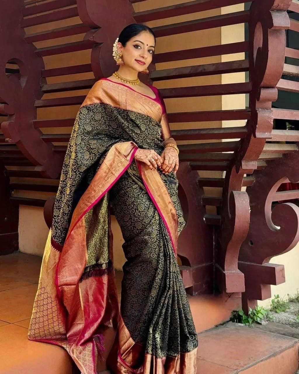 Sophisticated Soft Lichi Silk Saree with Designer Jacquard Work & Rich Pallu