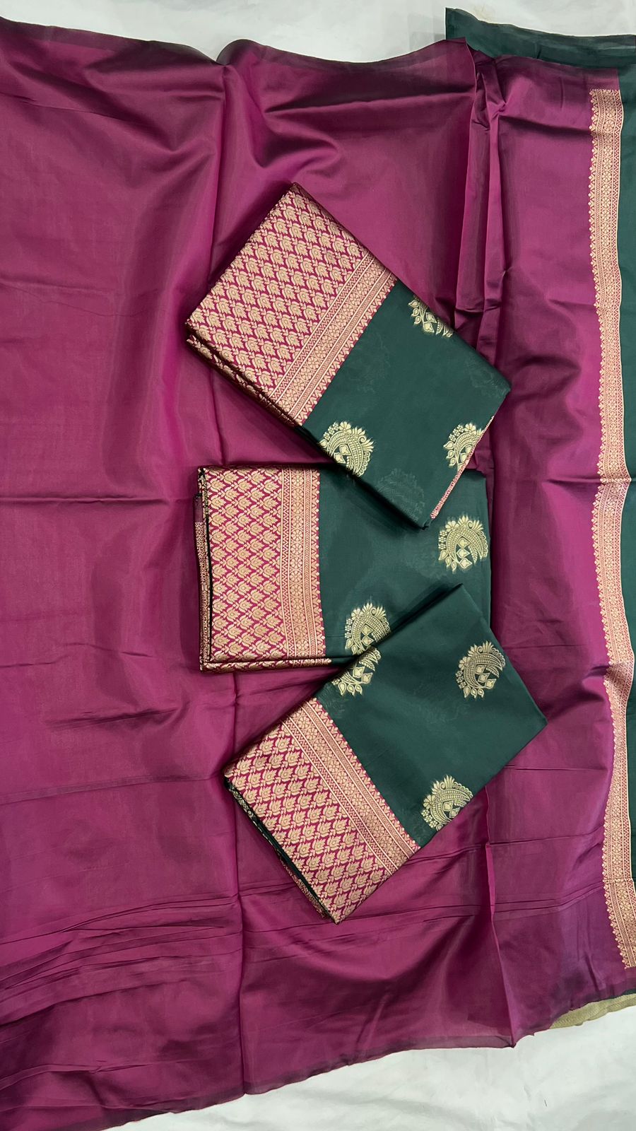 Timeless Soft Lichi Silk Saree with Refined Jacquard Design & Rich Pallu
