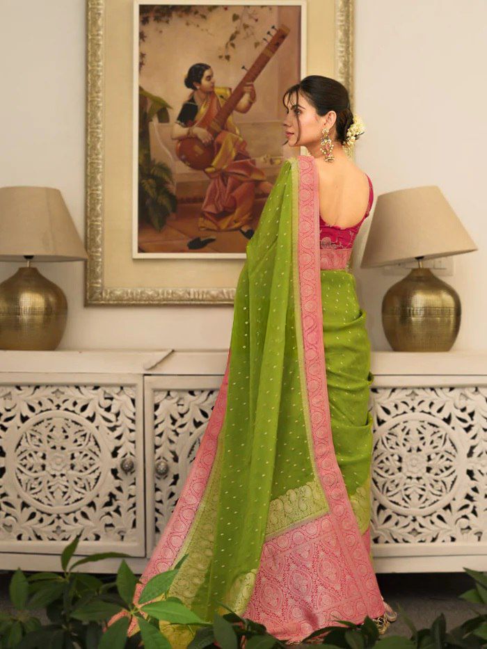 Regal Soft Lichi Silk Saree with Artistic Jacquard Work & Rich Pallu
