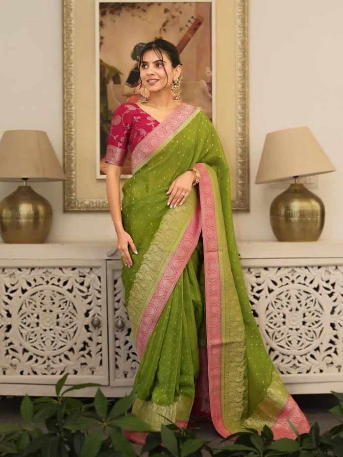 Regal Soft Lichi Silk Saree with Artistic Jacquard Work & Rich Pallu