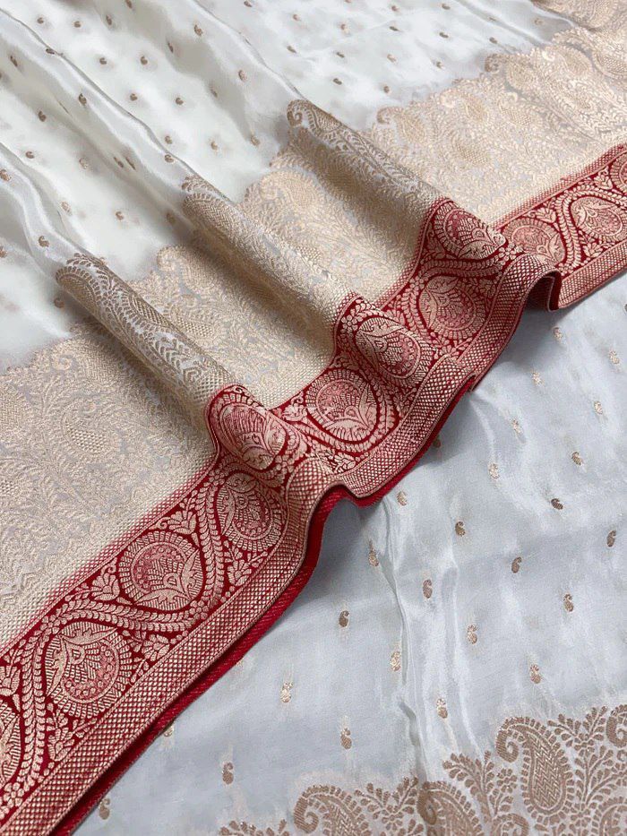 Regal Soft Lichi Silk Saree with Artistic Jacquard Work & Rich Pallu