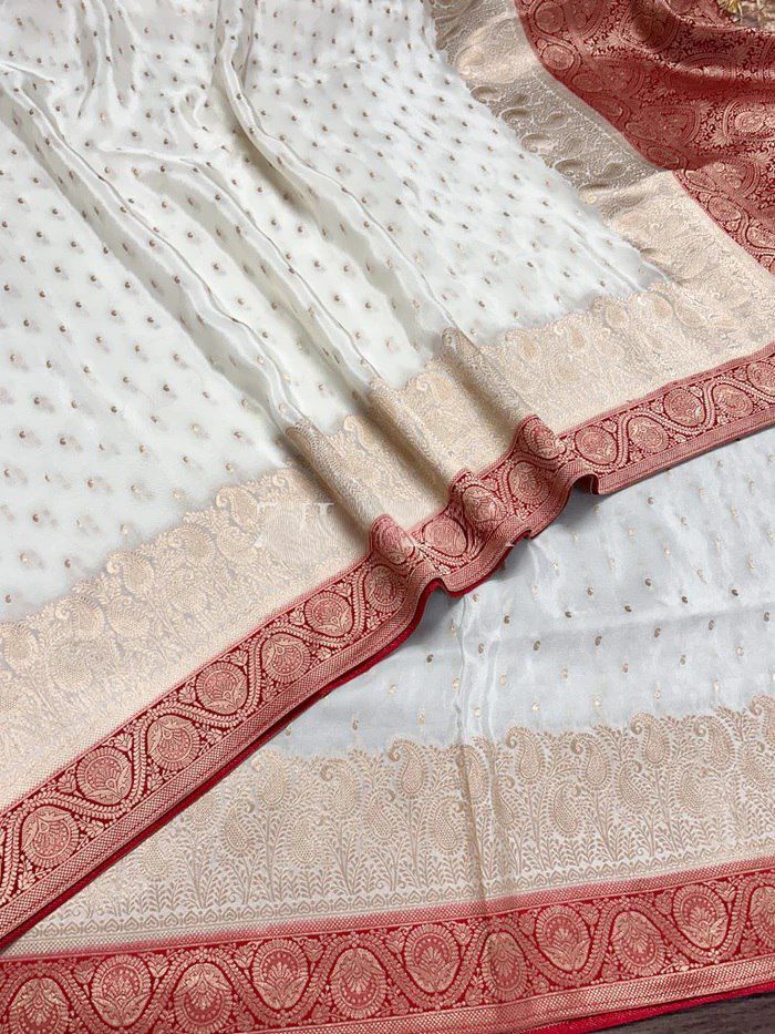 Regal Soft Lichi Silk Saree with Artistic Jacquard Work & Rich Pallu