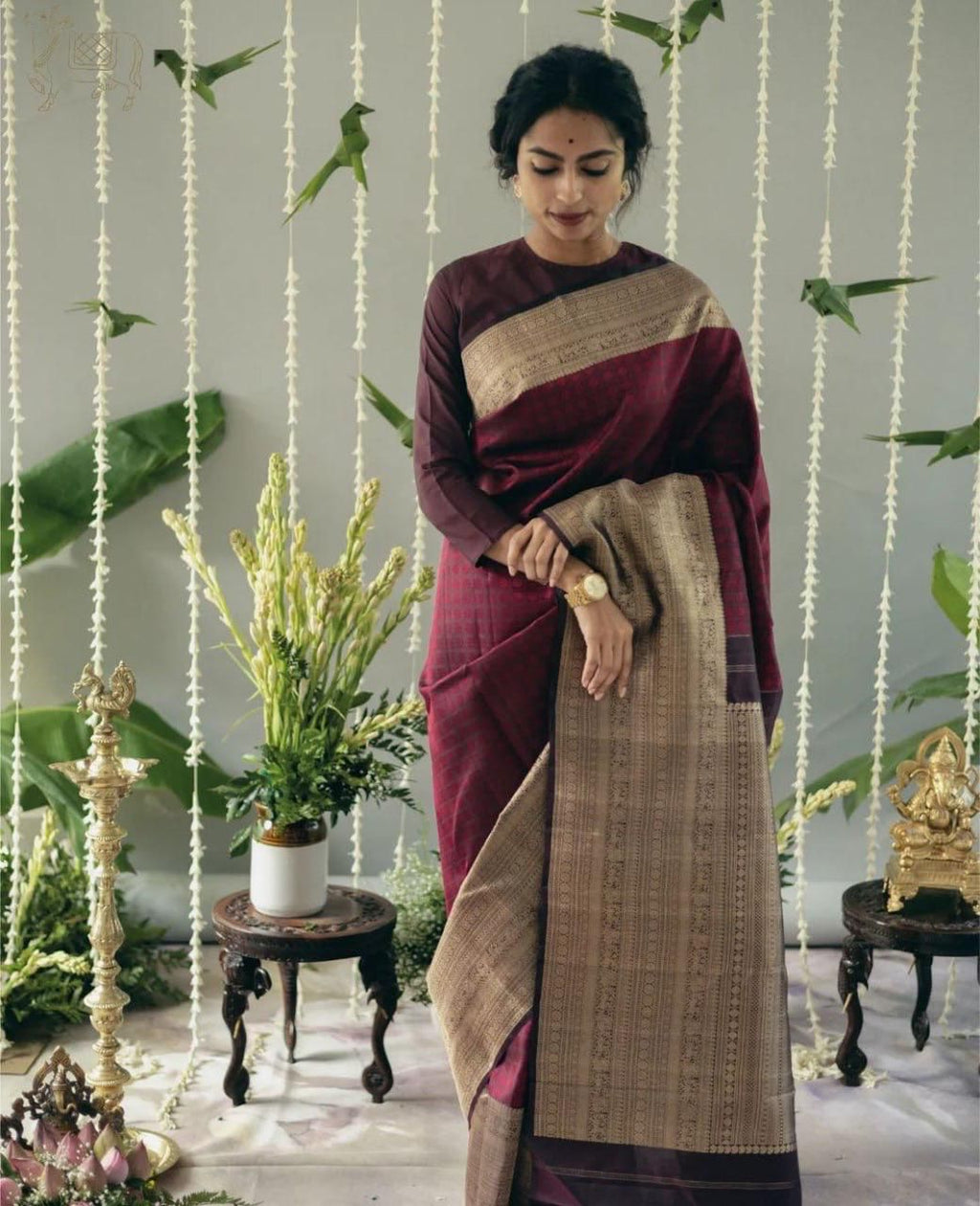 Lichi Silk Saree with Rich Pallu, All-Over Jacquard Detailing & Exclusive Border Blouse