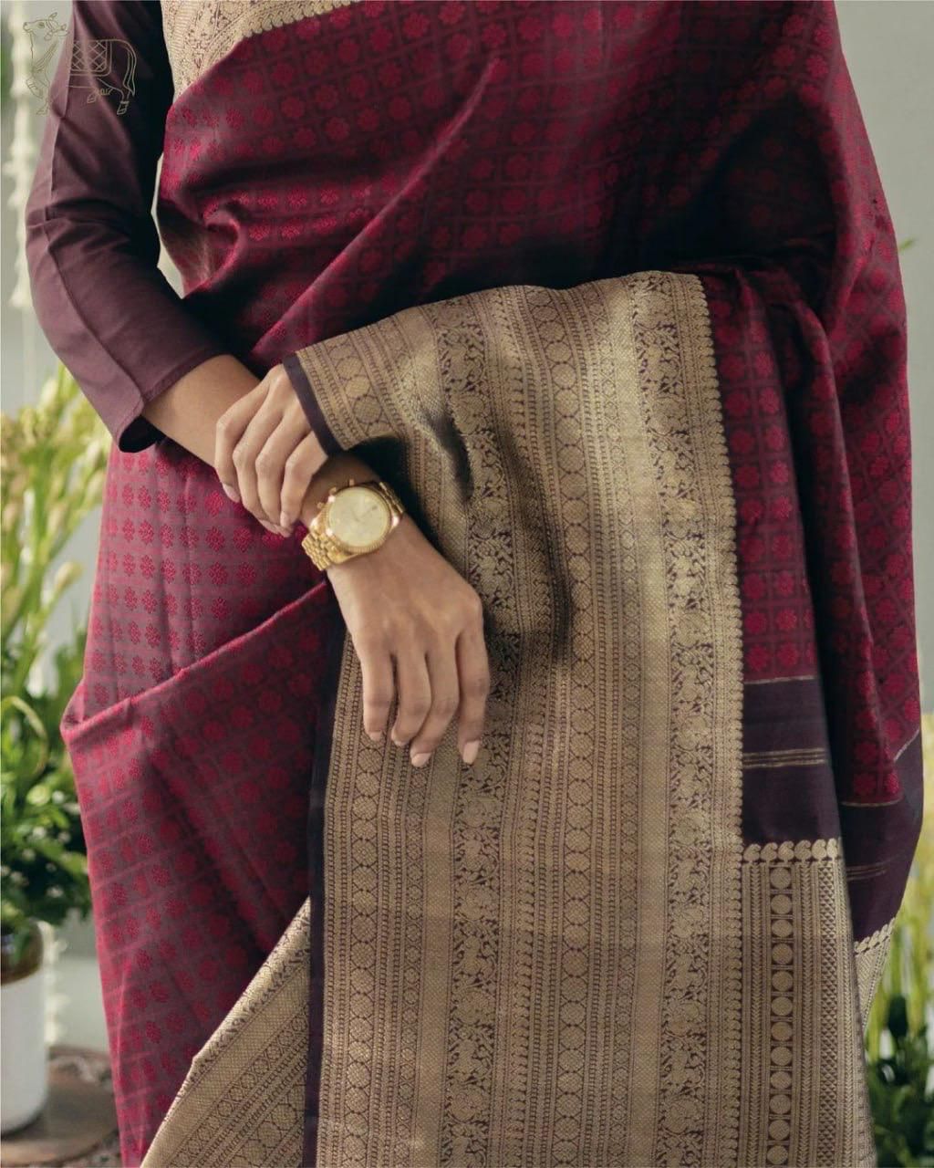 Lichi Silk Saree with Rich Pallu, All-Over Jacquard Detailing & Exclusive Border Blouse