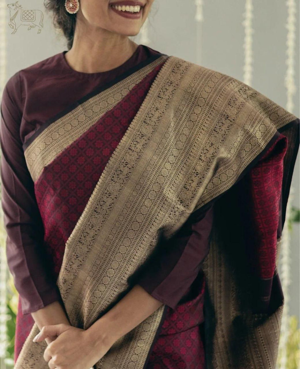 Lichi Silk Saree with Rich Pallu, All-Over Jacquard Detailing & Exclusive Border Blouse