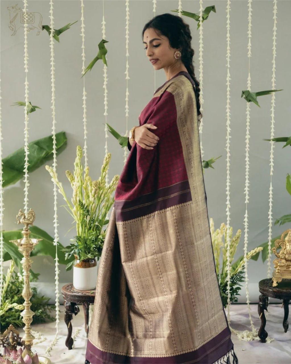 Lichi Silk Saree with Rich Pallu, All-Over Jacquard Detailing & Exclusive Border Blouse