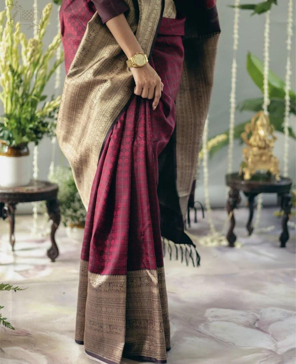 Lichi Silk Saree with Rich Pallu, All-Over Jacquard Detailing & Exclusive Border Blouse