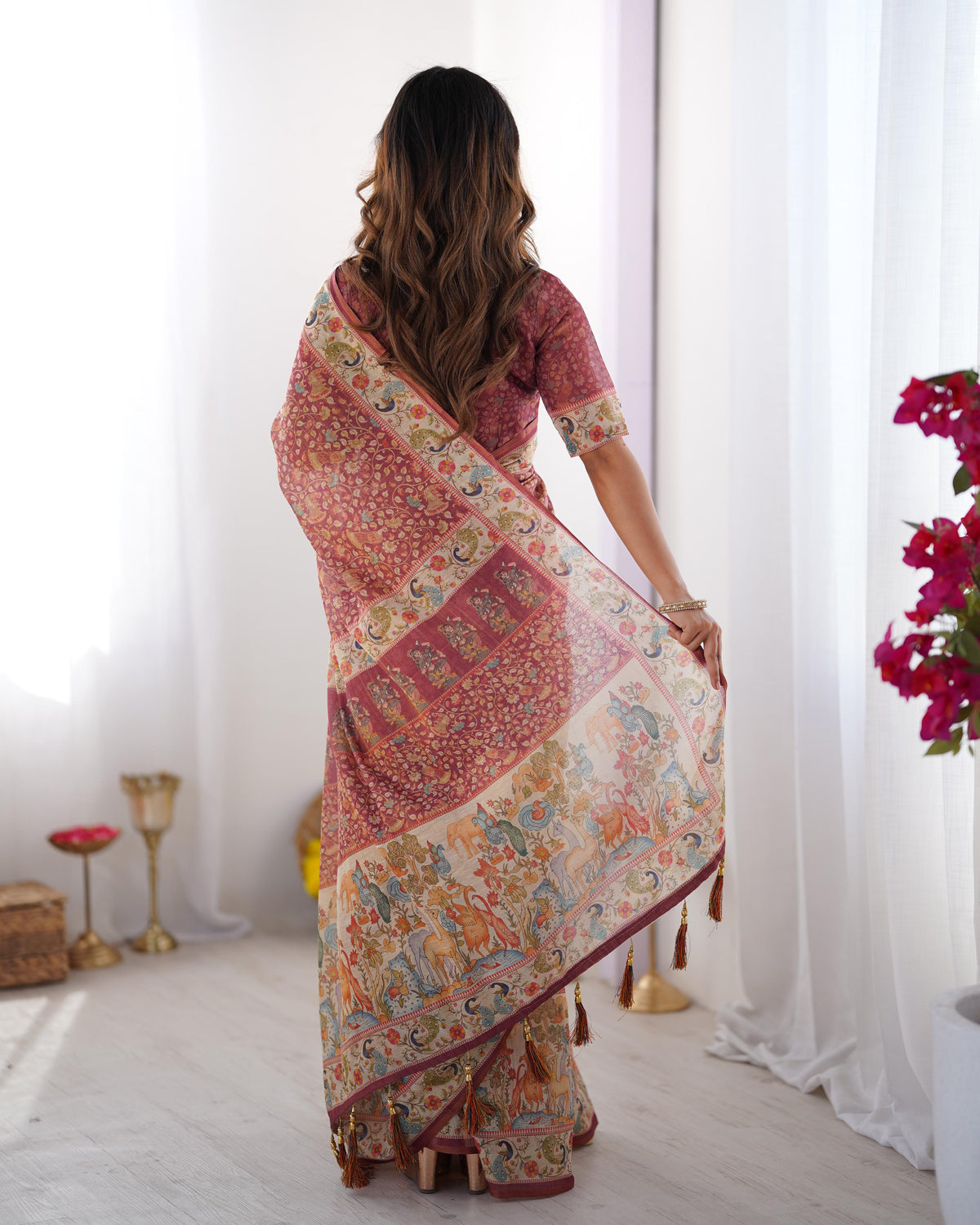 Full Body Floral Rich Pallu Linen Cotton Saree with Zahlar Tussle