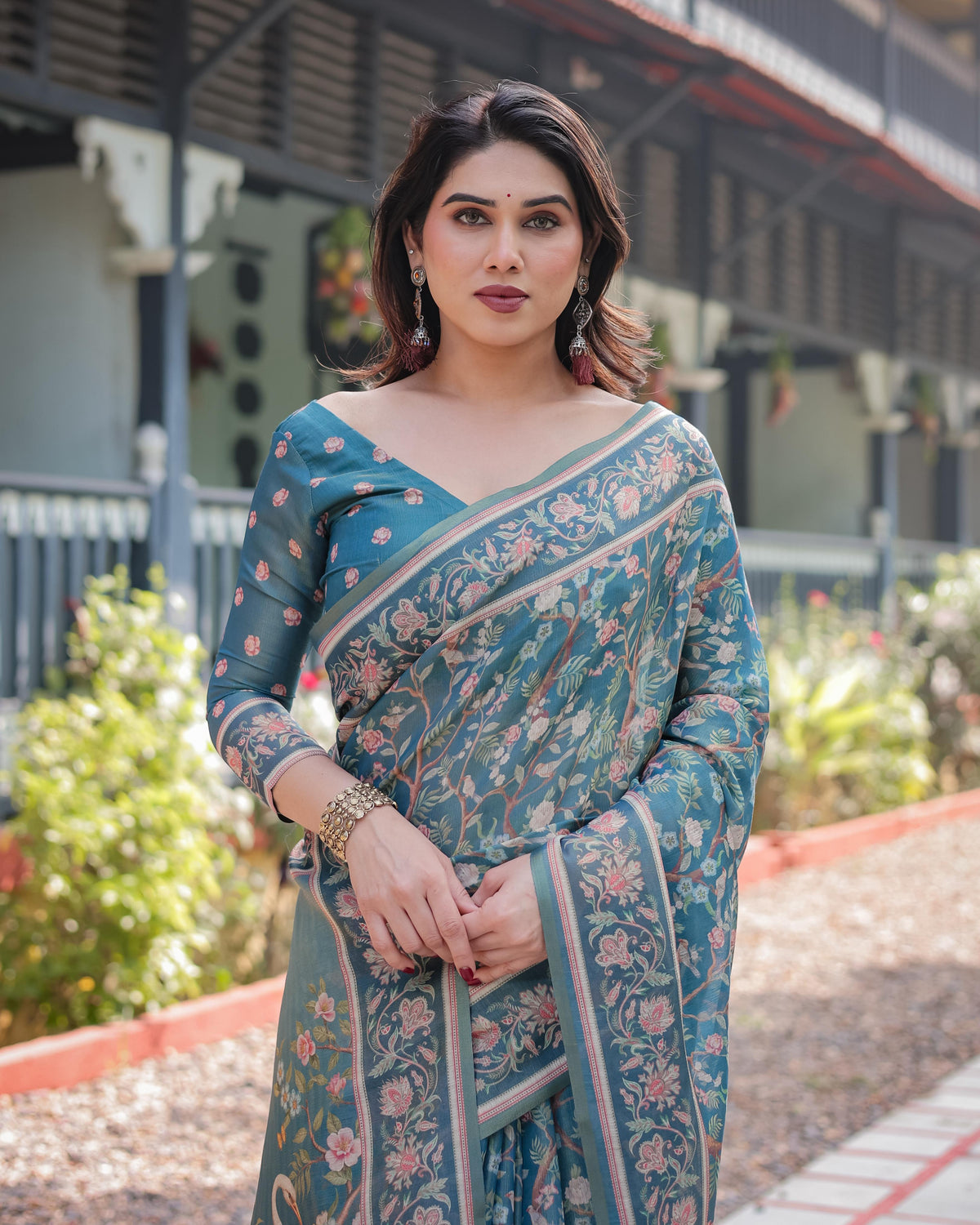 Floral Rich Pallu Linen Cotton Saree with Zahlar Tussle