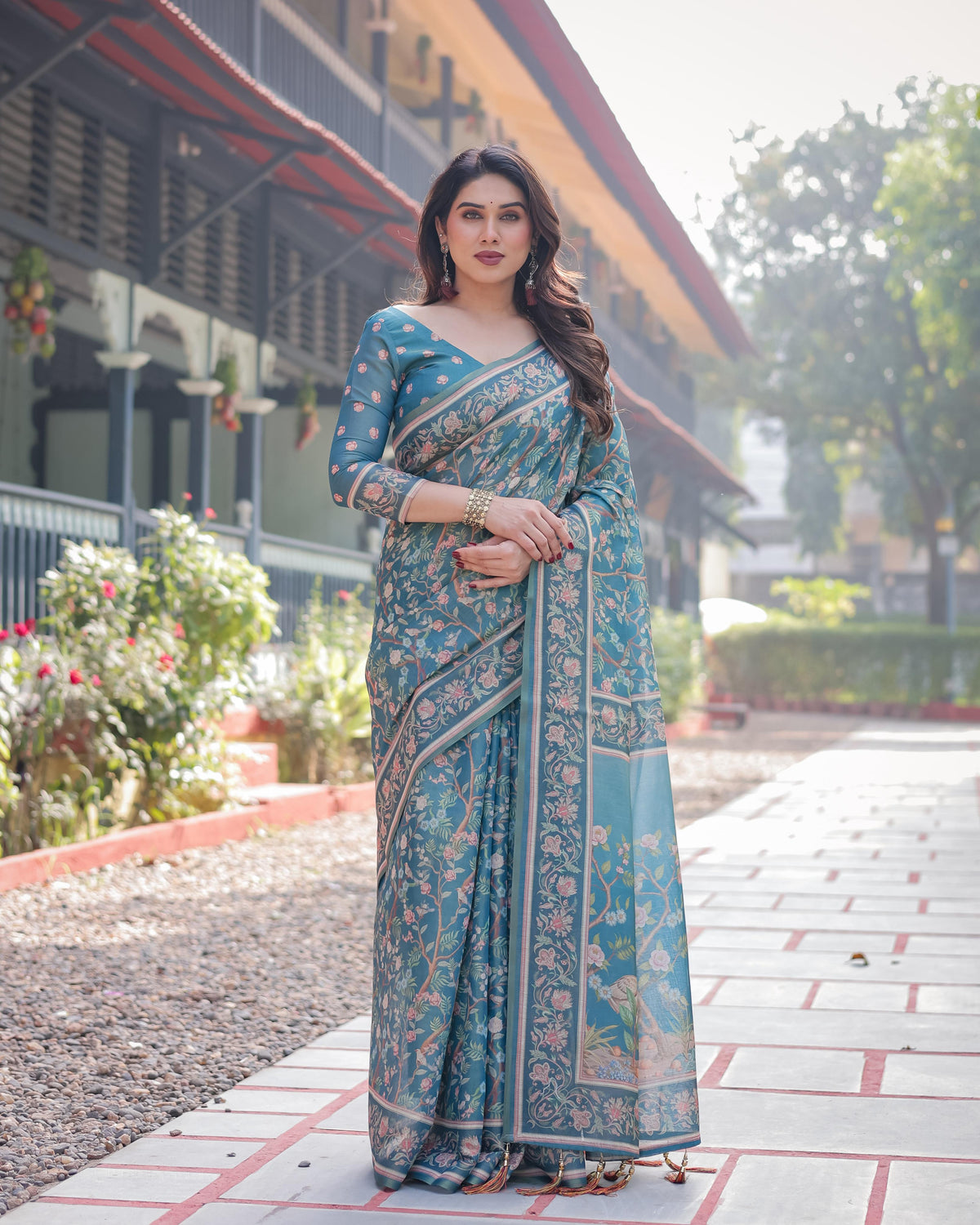 Floral Rich Pallu Linen Cotton Saree with Zahlar Tussle