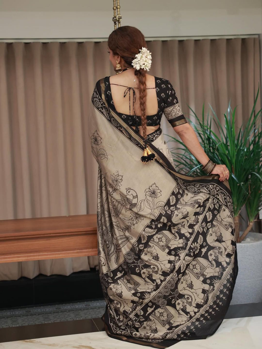 Elephant & Duck Linen Cotton Digital Printed Saree