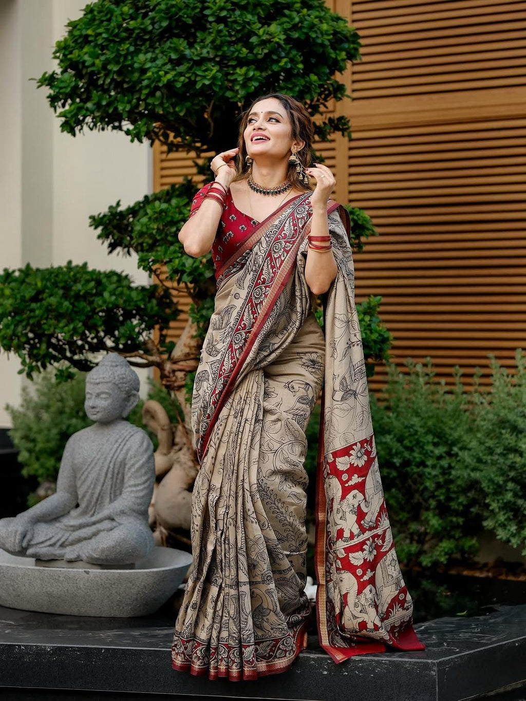 Elephant & Duck Linen Cotton Digital Printed Saree