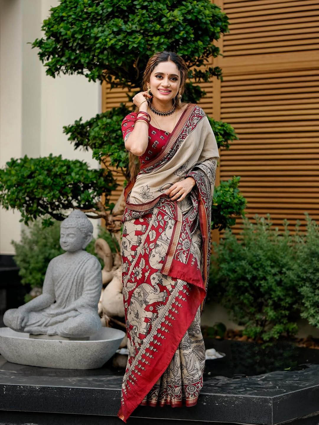 Elephant & Duck Linen Cotton Digital Printed Saree