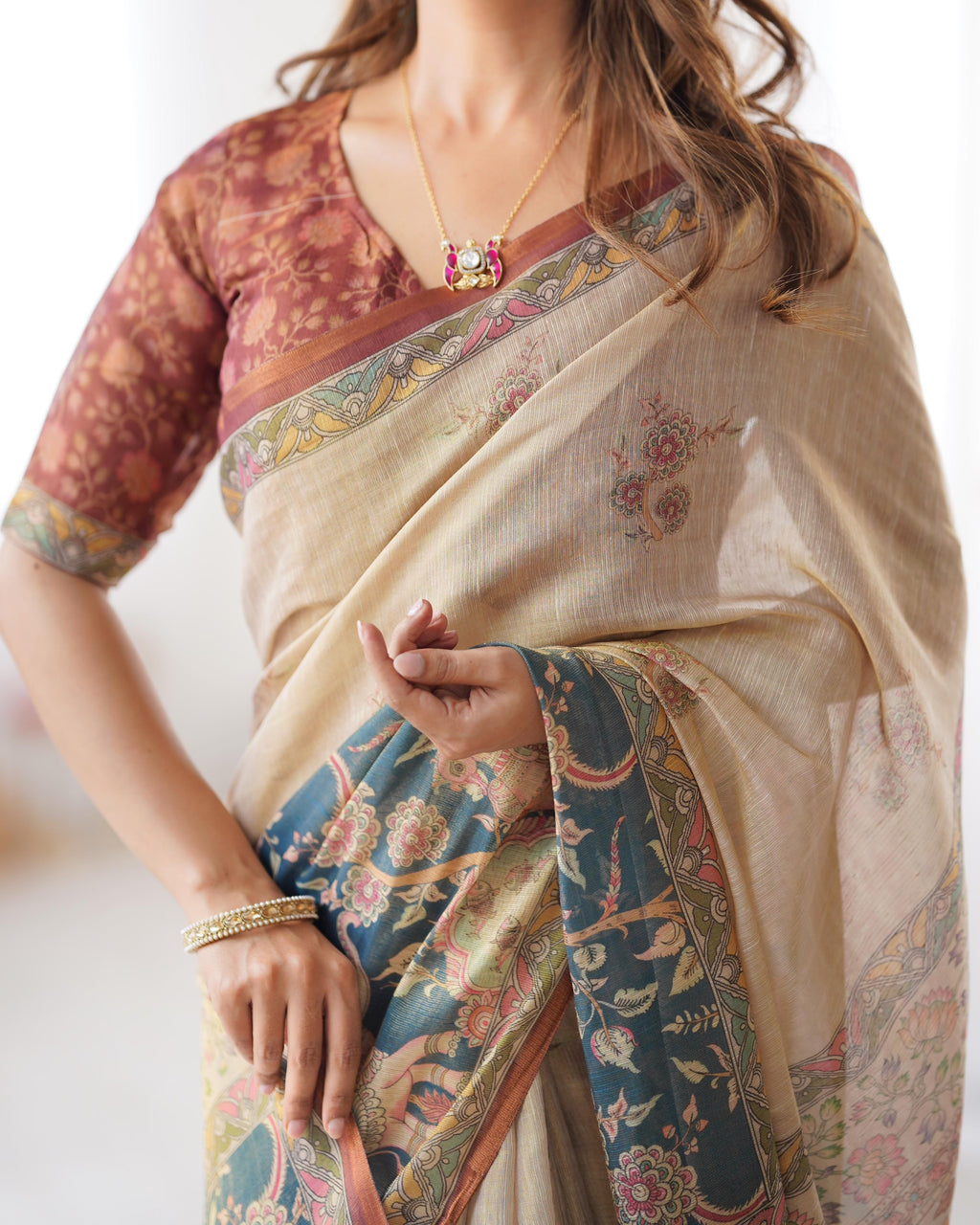 Floral & Animal Print Linen Cotton Saree with Zahlar Tussle