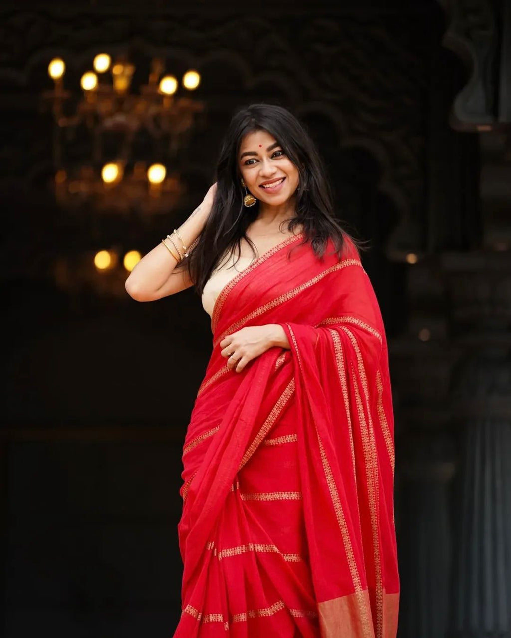 Elegant Lining Print Linen Cotton Saree with Zahlar Tussle