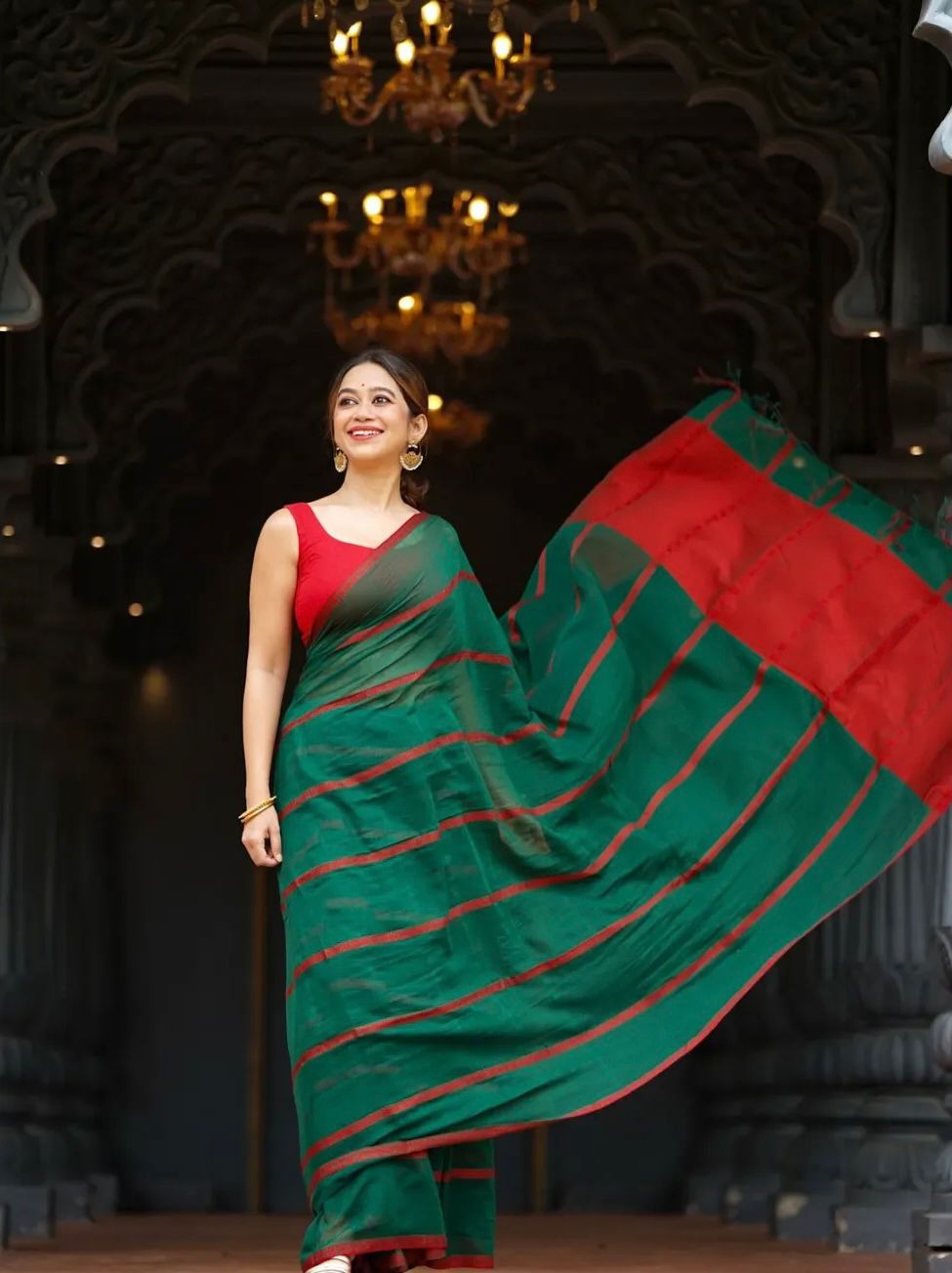Elegant Lining Print Linen Cotton Saree with Zahlar Tussle