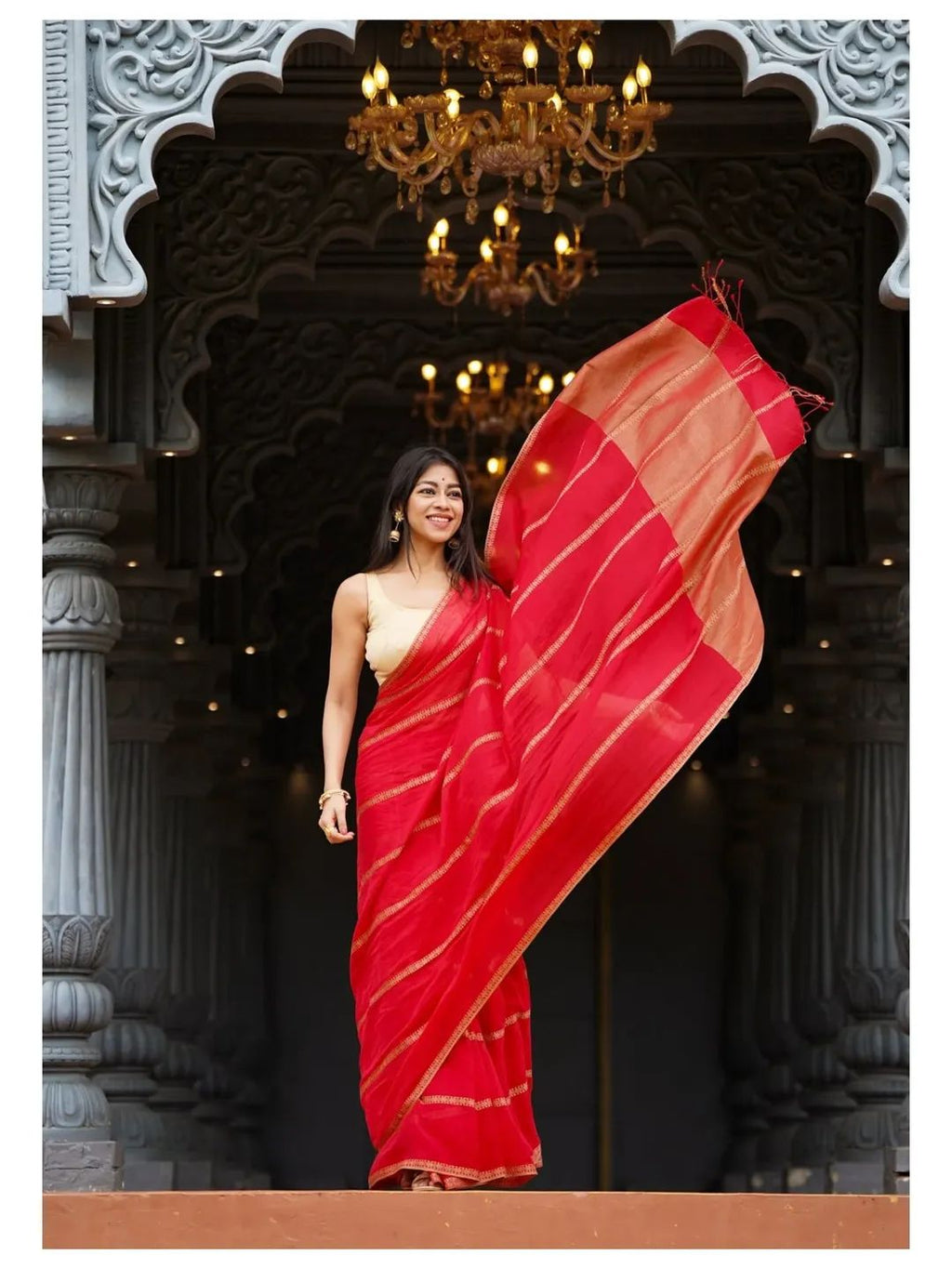 Elegant Lining Print Linen Cotton Saree with Zahlar Tussle
