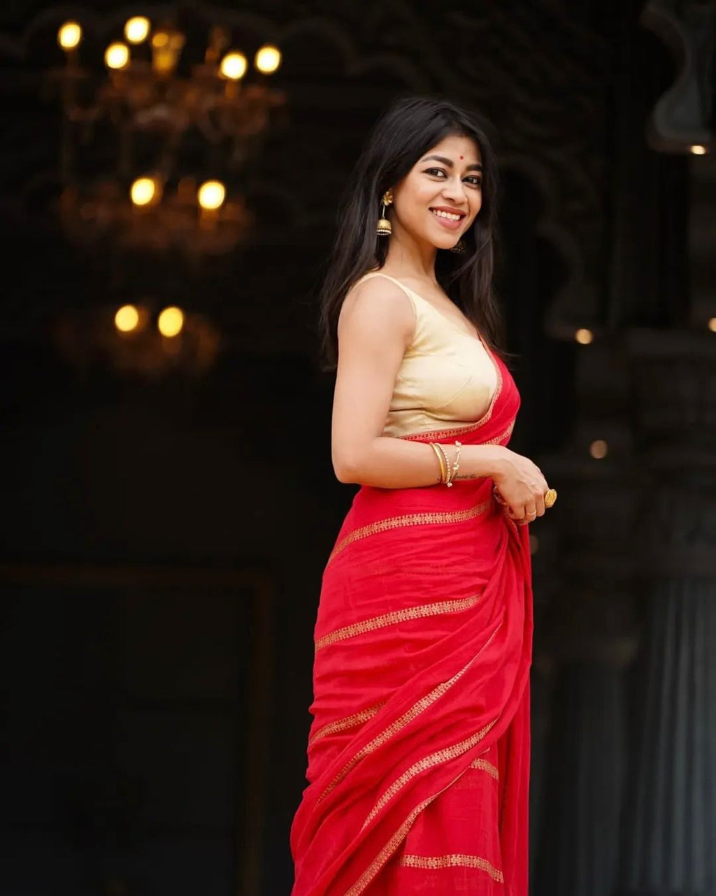 Elegant Lining Print Linen Cotton Saree with Zahlar Tussle