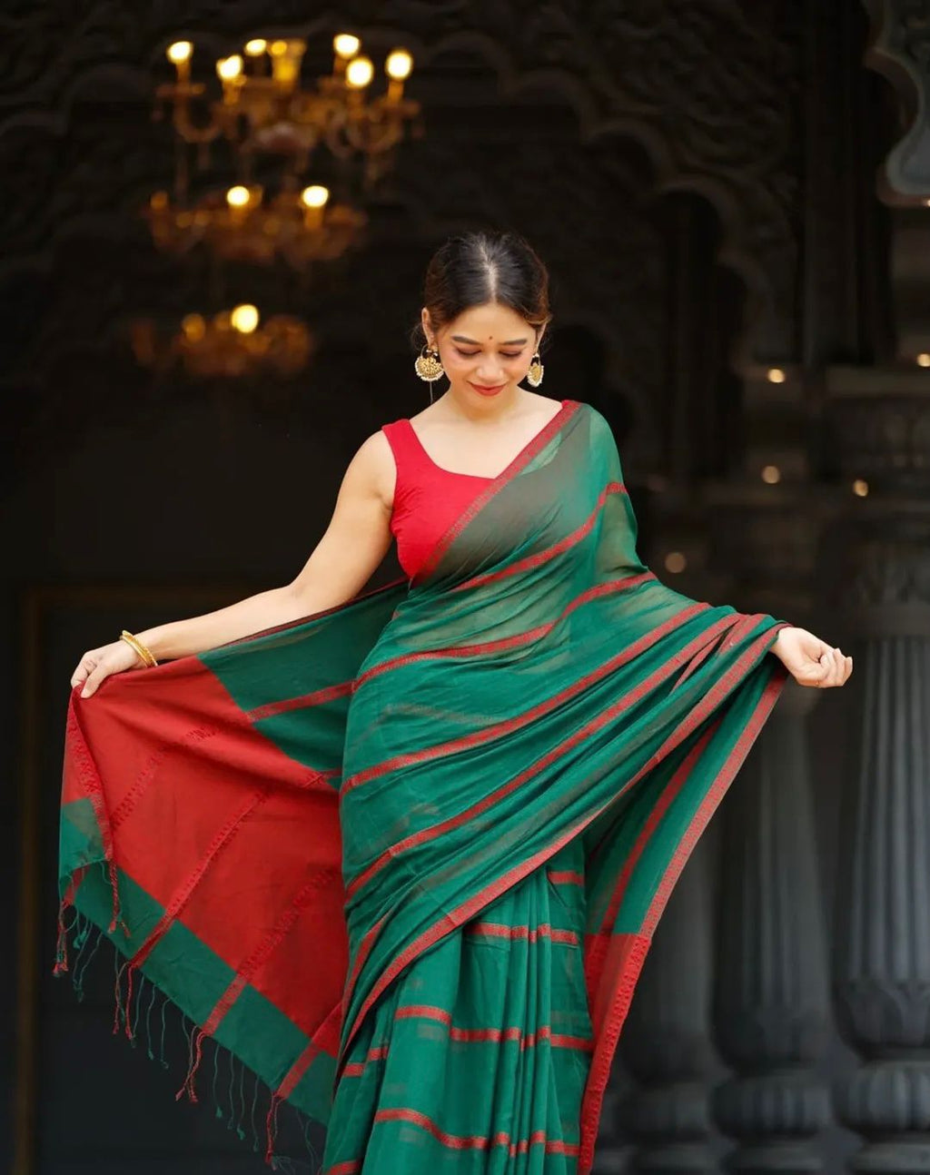 Elegant Lining Print Linen Cotton Saree with Zahlar Tussle